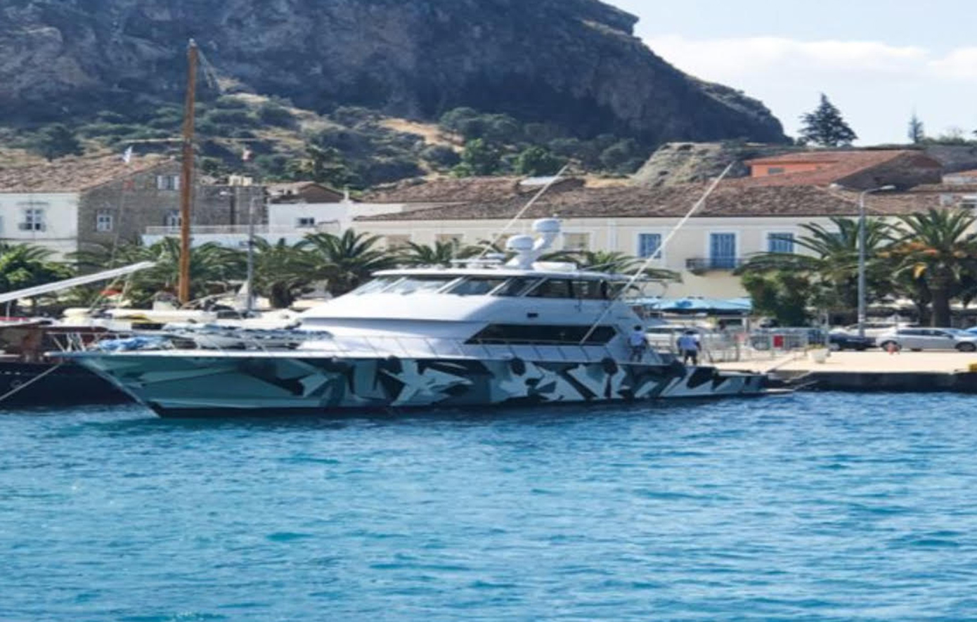 Θαλαμηγός έργο τέχνης Θαλαμηγός έργο τέχνης