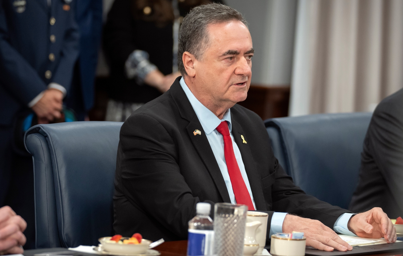 Ο αρχηγός του στρατού πρέπει να «εκτελεί» τις πολιτικές αποφάσεις στη Γάζα, λέει ο υπουργός Άμυνας του Ισραήλ