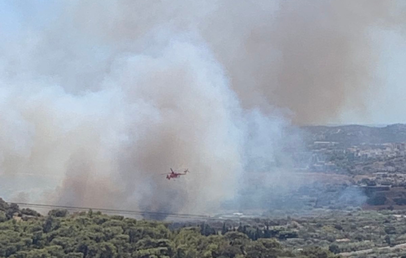 Φωτιά τώρα στην Παλιοκαμάριζα Κερατέας &#8211; Μήνυμα του 112