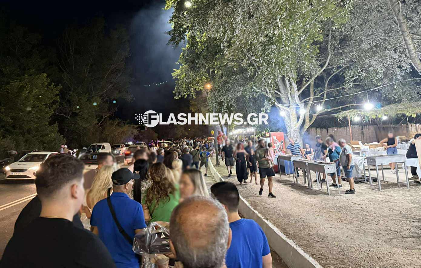 Πλήθος πιστών στον Άγιο Φανούριο Χανίων &#8211; Αρκετοί πιστοί πήγαν με τα πόδια ενώ τα αυτοκίνητα σχημάτισαν ουρά χιλιομέτρων