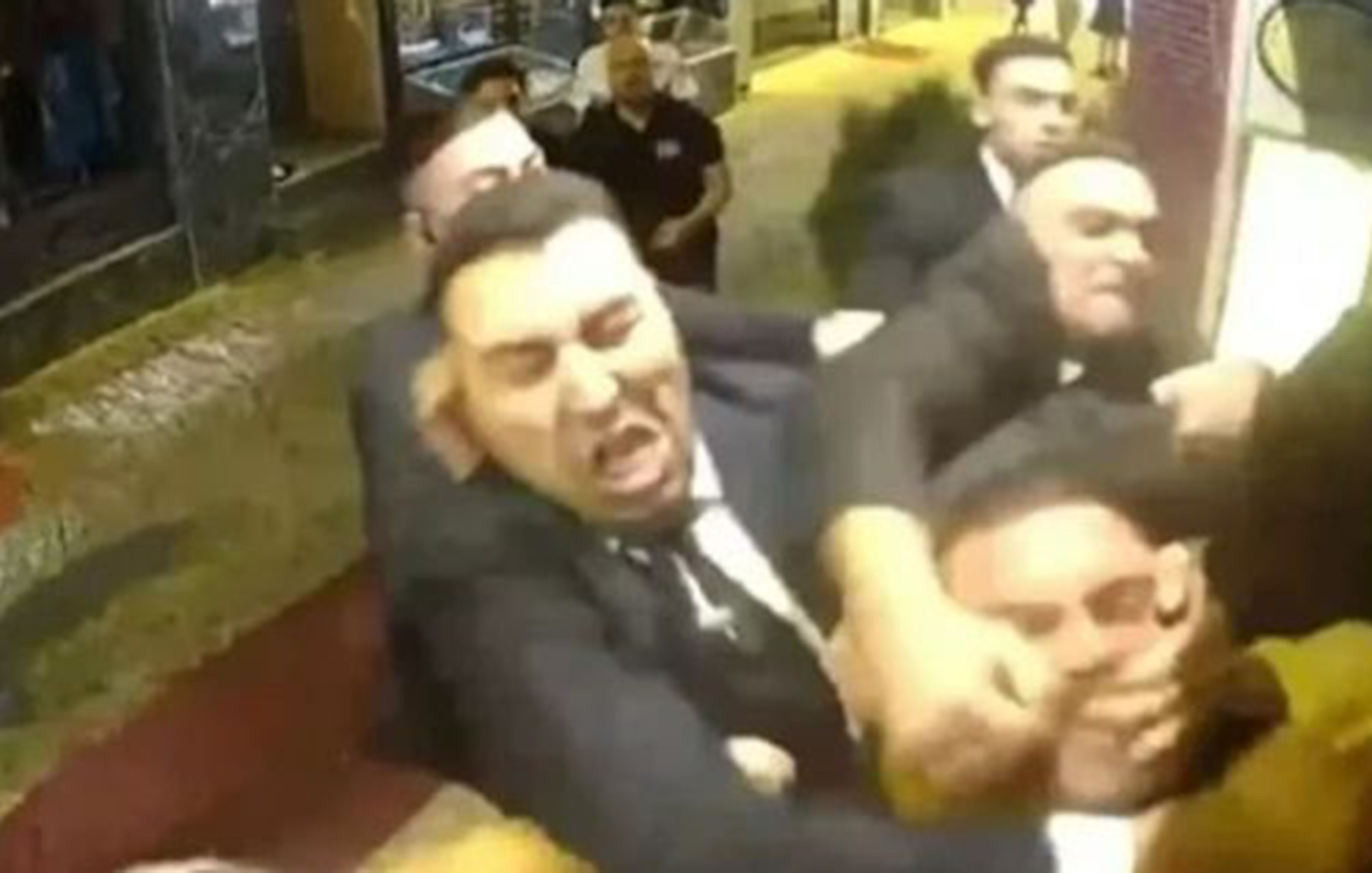 Εγκεφαλικό υπέστη ο 70χρονος μετά την κουτουλιά στον δήμαρχο Αλοννήσου &#8211; Φωτογραφία από την επίθεση