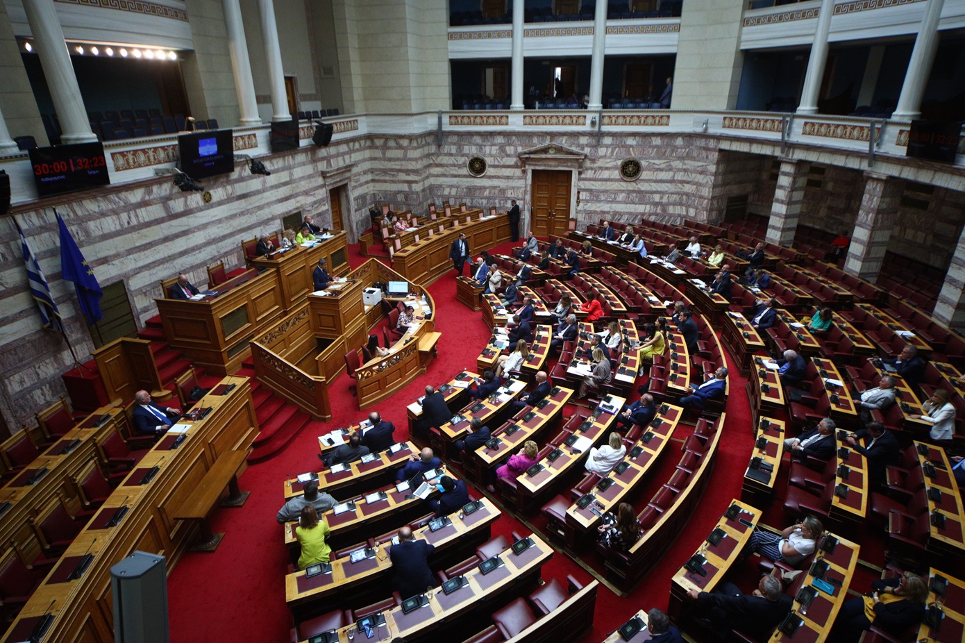 Τελικά είχαν δικαίωμα οι βουλευτές της Νέας Δημοκρατίας να ψηφίσουν σωρηδόν με επιστολική ψήφο;