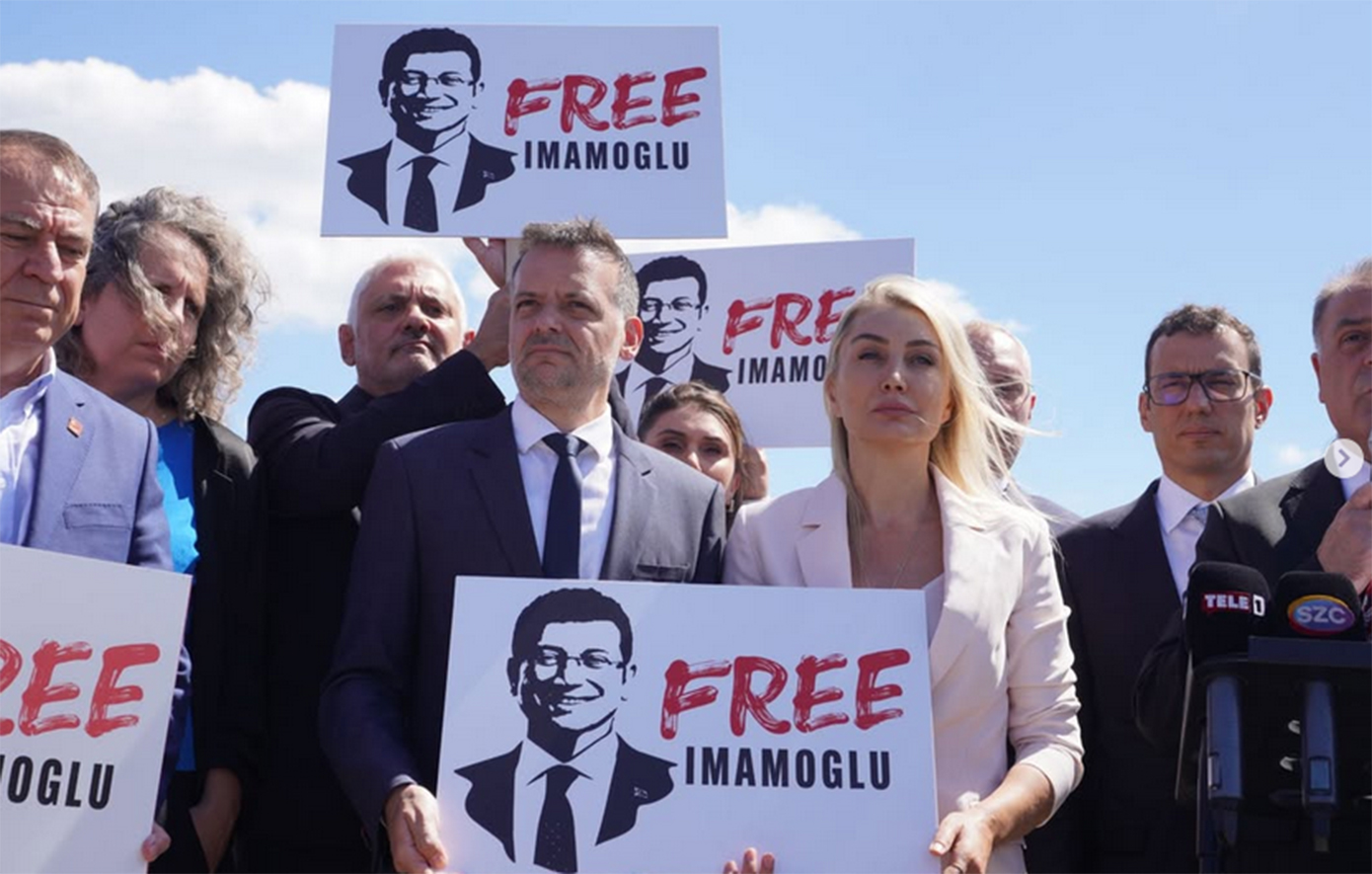 Χάρης Δούκας: «Η δημοκρατία δε φυλακίζεται – Στεκόμαστε στο πλευρό του Ιμάμογλου»
