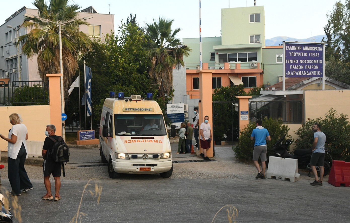 Φωτιά στην Αχαΐα: Εκκενώθηκε το Καραμανδάνειο και το Κωνσταντοπούλειο &#8211; Η ανάρτηση του Άδωνι Γεωργιάδη