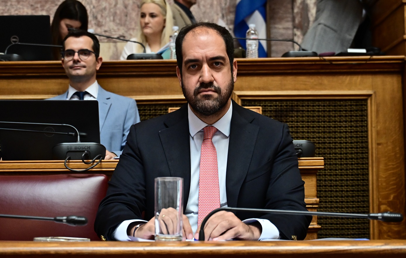 Επίθεση του υπουργού Πολιτικής Προστασίας στον Δήμαρχο της Πάτρας για τις φωτιές: «Στάθηκε κατώτερος των περιστάσεων»