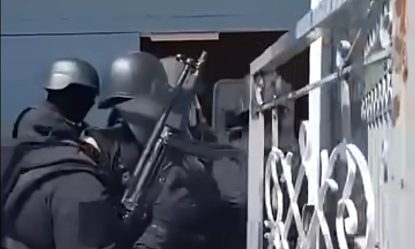 Νέα έφοδος του ελληνικού FBI σε σπίτια στο Μενίδι &#8211; Είχαν μετατρέψει κατοικία σε «σούπερ μάρκετ» ναρκωτικών