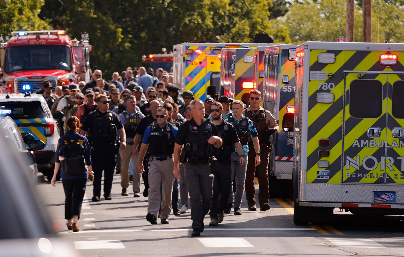 Μακελειό στο καθολικό σχολείο της Μινεάπολη Μακελειό στο καθολικό σχολείο της Μινεάπολη