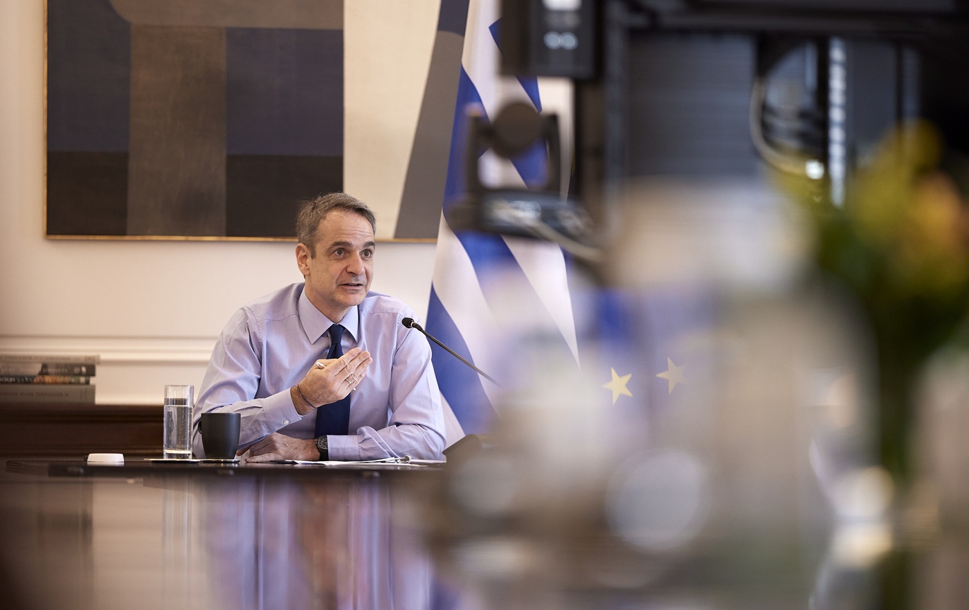 Το καλάθι των παροχών της ΔΕΘ, η επιστροφή των κλεμμένων του ΟΠΕΚΕΠΕ, ο Σαμαράς, ο Τσίπρας και το χαρτί της σταθερότητας