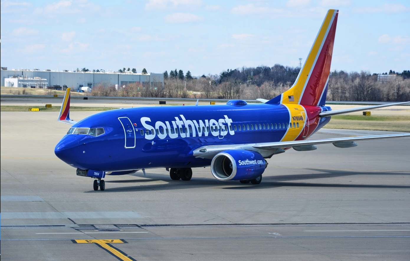 Θύελλα αντιδράσεων: Η αεροπορική Southwest θα χρεώνει δεύτερο εισιτήριο σε plus-size επιβάτες