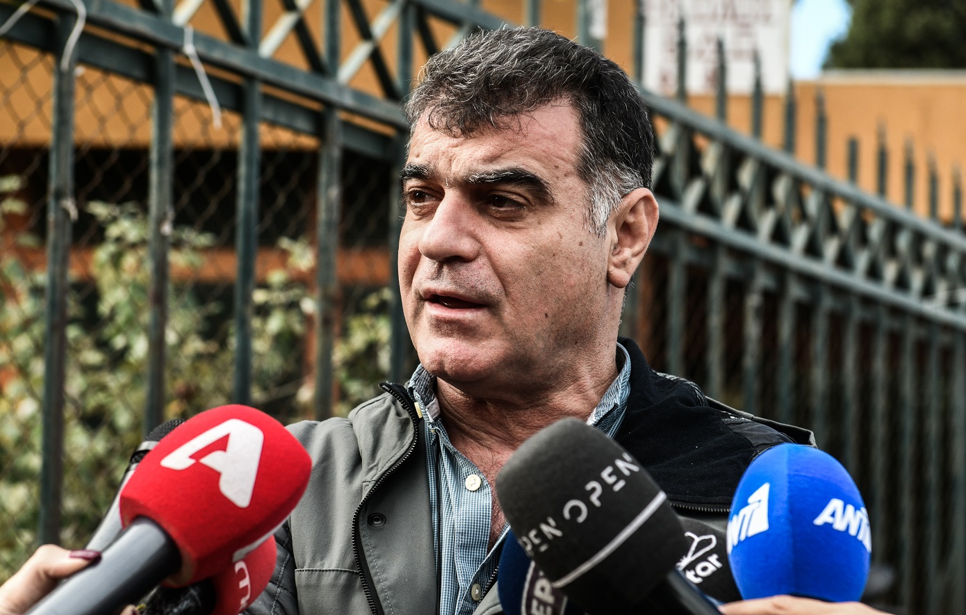 Απάντηση Βαξεβάνη σε Πλακιά: «Δεν θα έχει καμία ασυλία γιατί δεν σέβεται ούτε τη θέση του