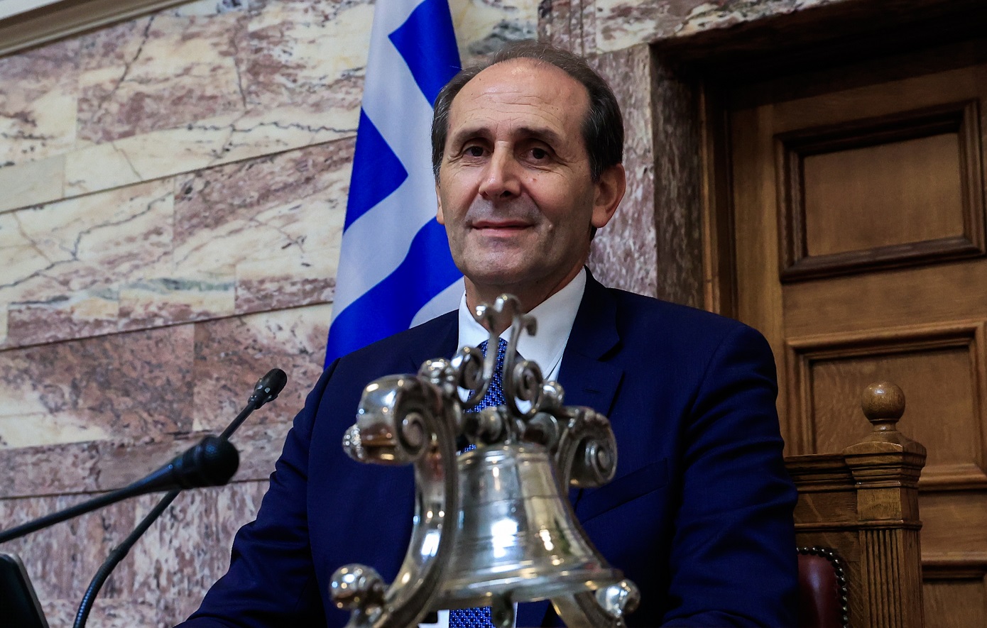 Η ανακοίνωση του υπουργείου Υγείας για τον θάνατο Βεσυρόπουλου &#8211; Γιατρός και διασώστης εκτός υπηρεσίας προσπάθησαν να τον σώσουν