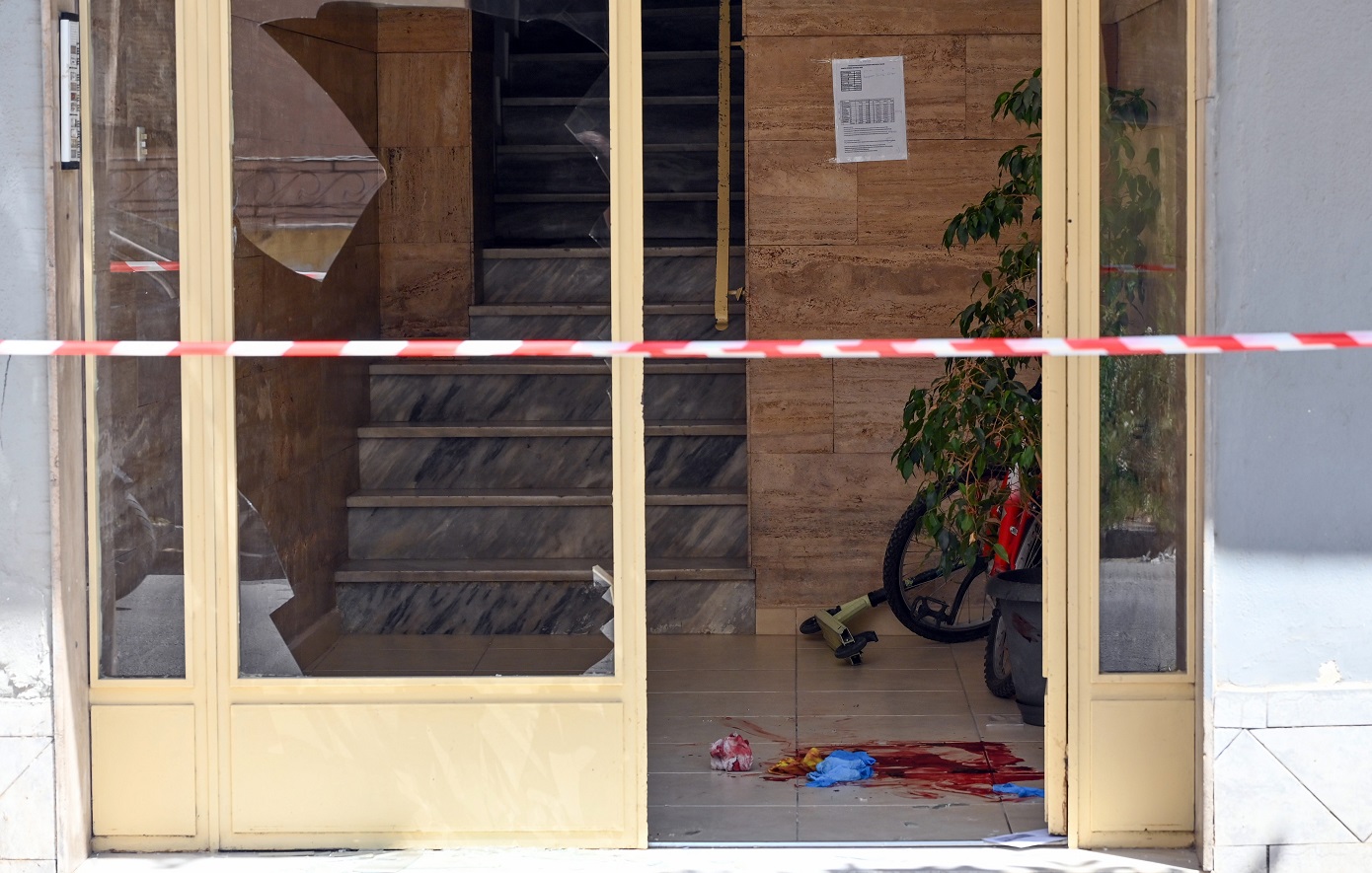 Γυναικοκτονία στο Βόλο: Άφαντος ο 40χρονος δράστης, ξεψαχνίζει τις κάμερες η ΕΛ.ΑΣ &#8211; «Παραδώσου, μην ντροπιάζεις τα παιδιά σου»