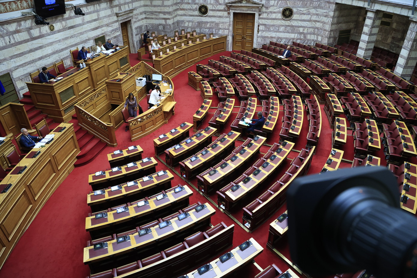 Με την ακρόαση φορέων συνεχίζεται η επεξεργασία του νέου νομοσχεδίου για τις επιστροφές πολιτών τρίτων χωρών