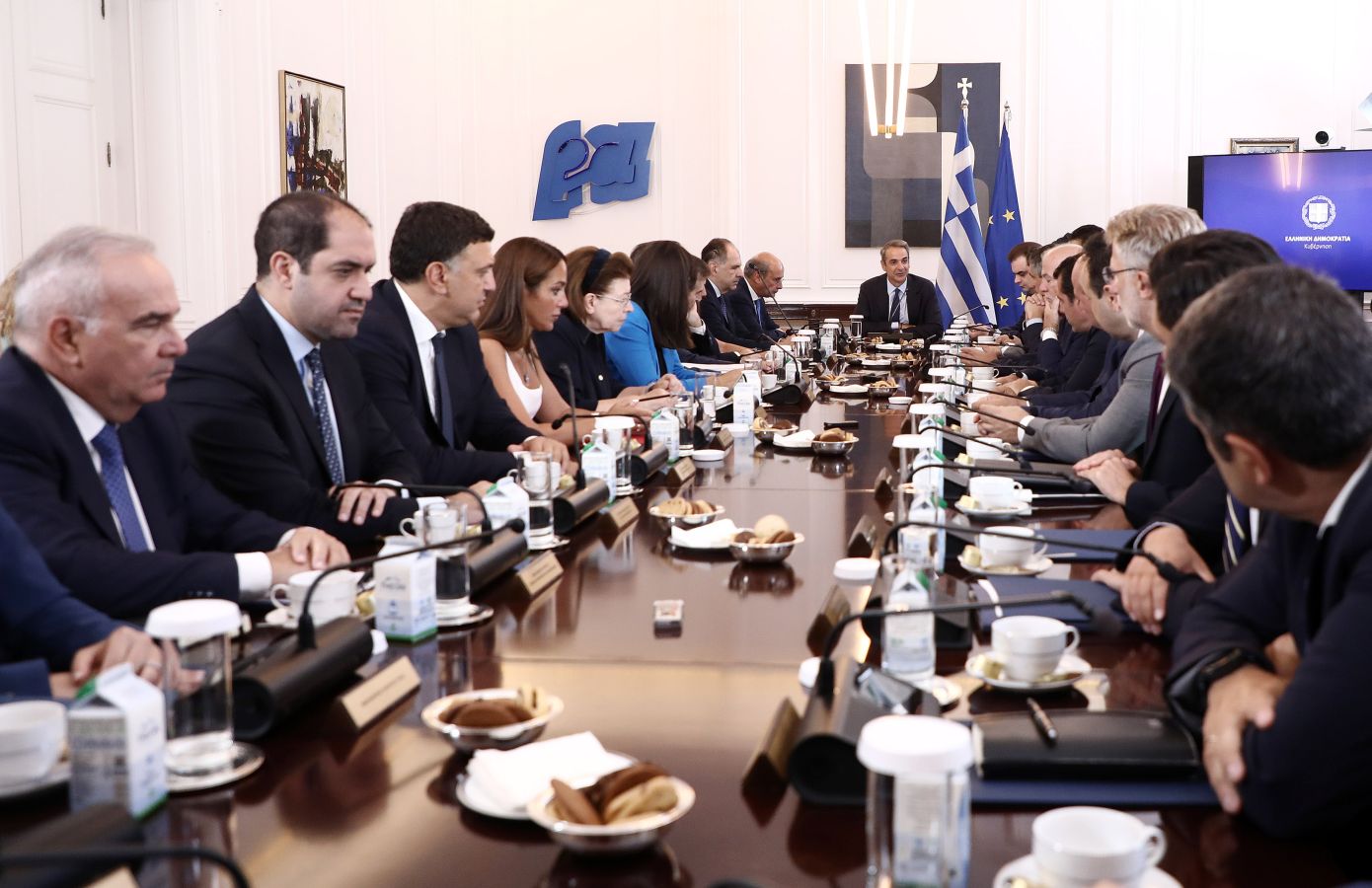 Μητσοτάκης στο υπουργικό: Ξεκινούν τα 4 πρώτα μη κρατικά ΑΕΙ &#8211; Νίκη της απλής λογικής έναντι των ιδεοληψιών του παρελθόντος