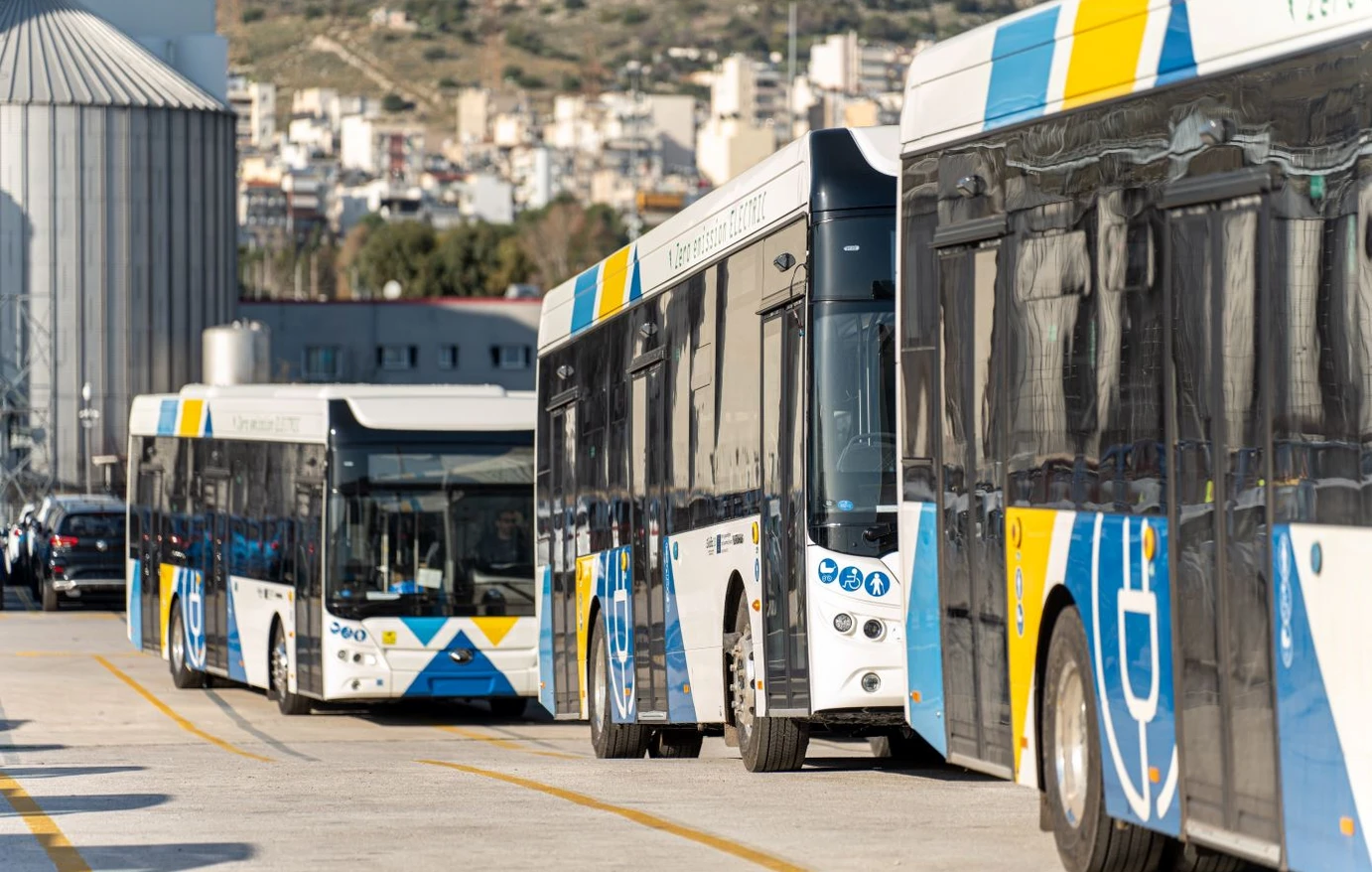 Τα ηλεκτρικά λεωφορεία που άλλαξαν την εμπειρία στις αστικές συγκοινωνίες της Ελλάδας