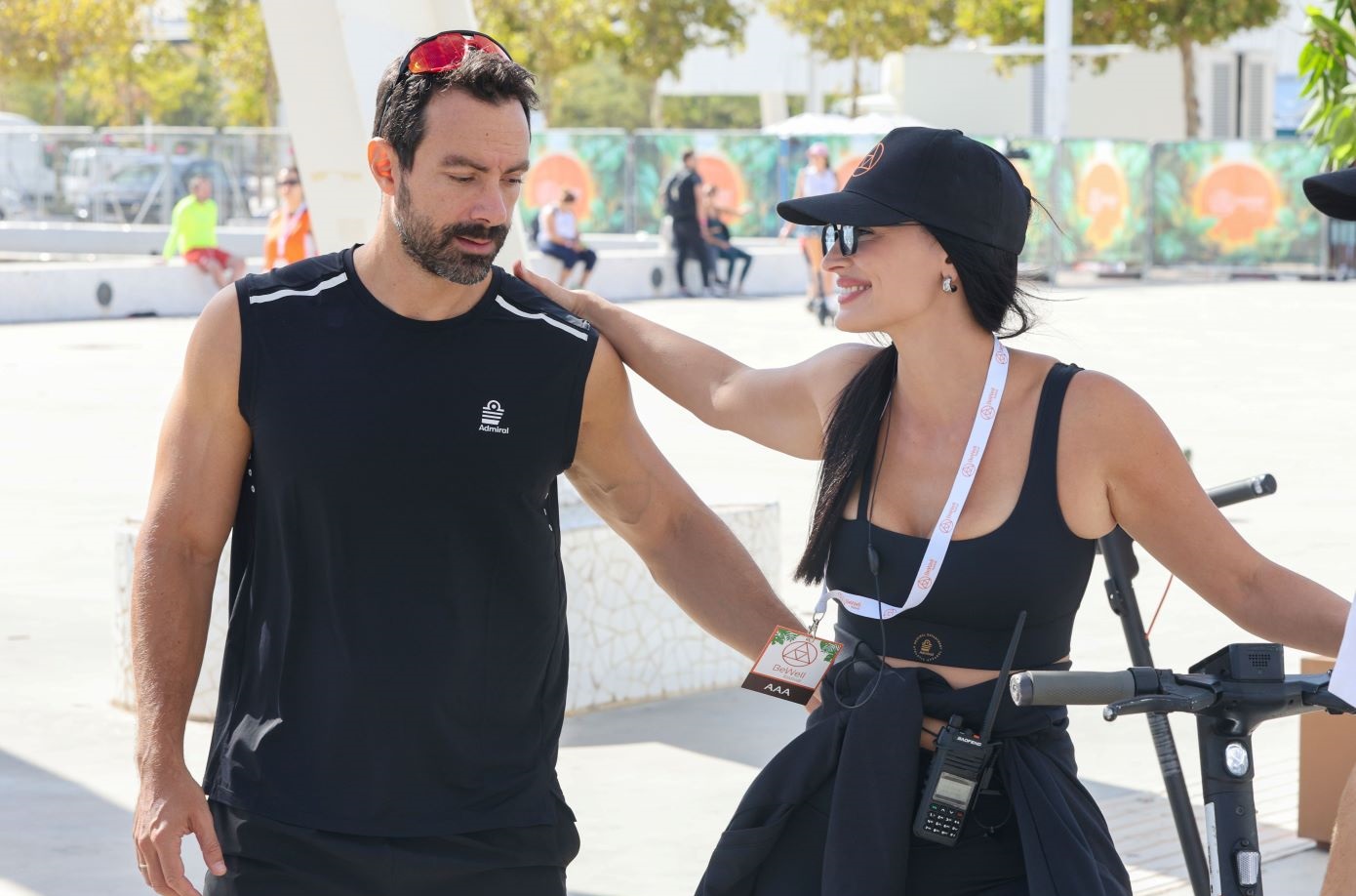 Ο Σάκης Τανιμανίδης και η Χριστίνα Μπόμπα BeWell Festival 2025: «Δεν είναι μόνο για γυμναστηριακούς, είναι και για οικογένειες»