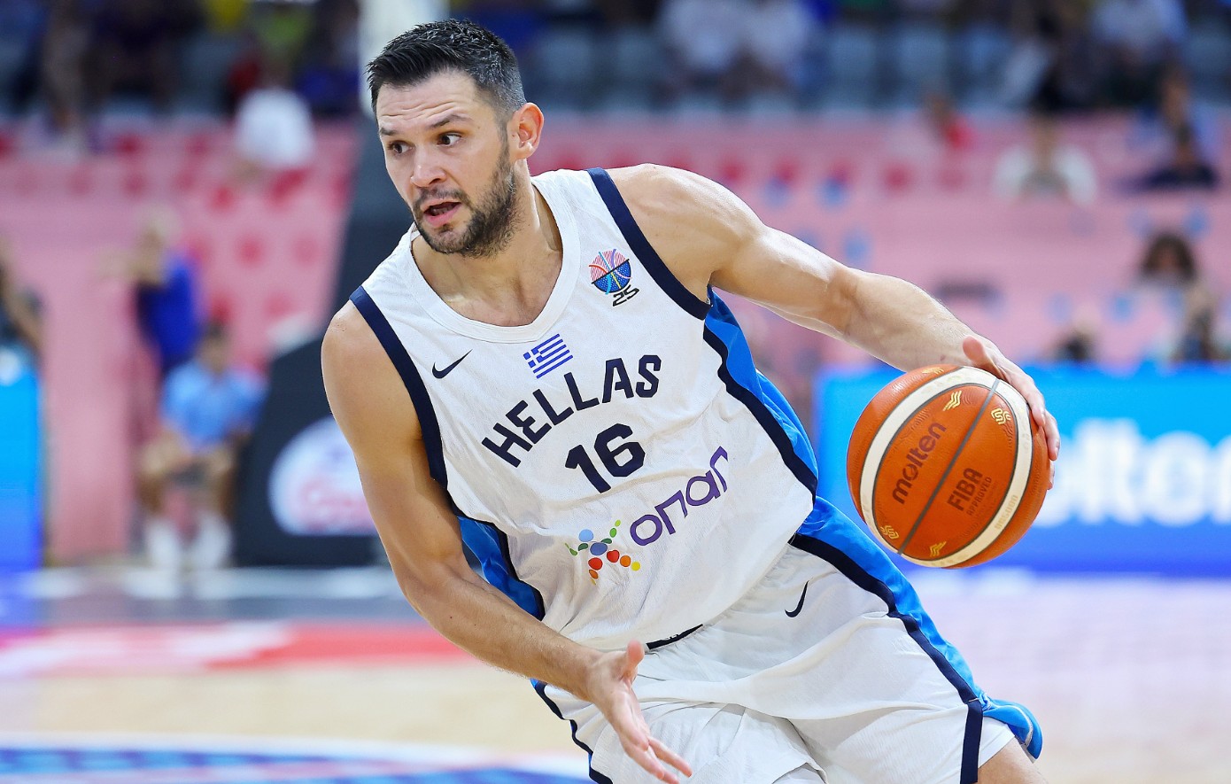 EuroBasket 2025: Ο Παπανικολάου ισοφάρισε τις συμμετοχές του Γκάλη στην Εθνική Ελλάδας