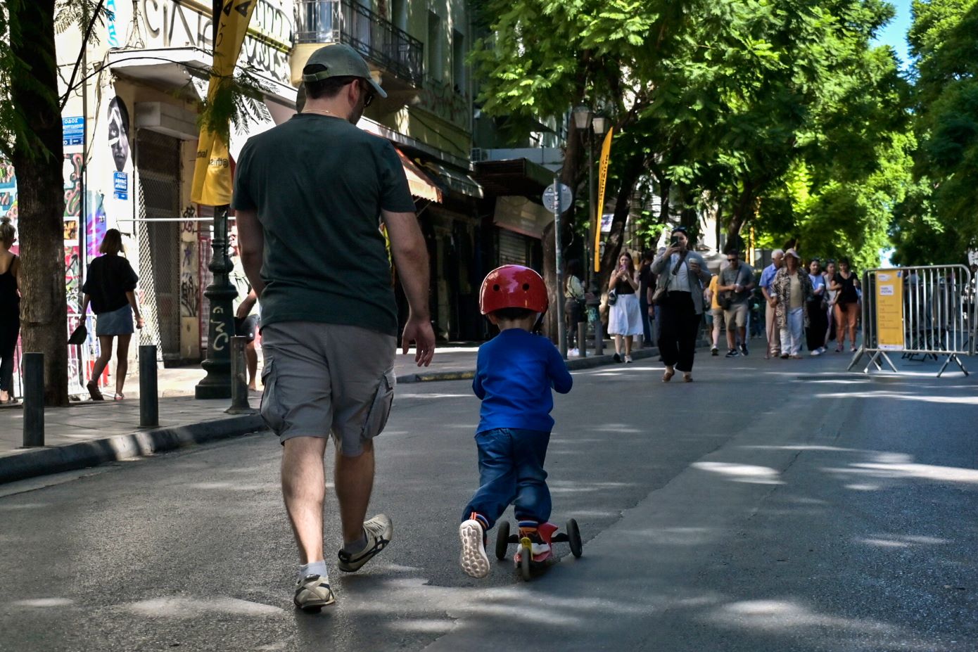 Η Αθήνα χωρίς αυτοκίνητα: Γιορτή στην οδό Αθηνάς με δράσεις και συναυλίες &#8211; Χάρης Δούκας: Περιμένουμε τον κόσμο να έρθει