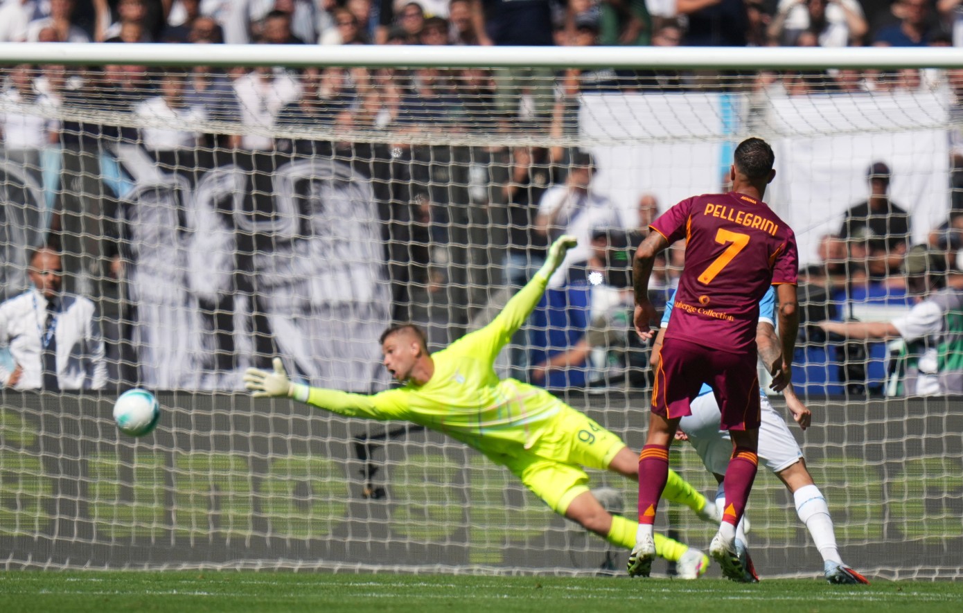 Serie A: Η Ρόμα πήρε το ντέρμπι με τη Λάτσιο στο ντεμπούτο του Τσιμίκα