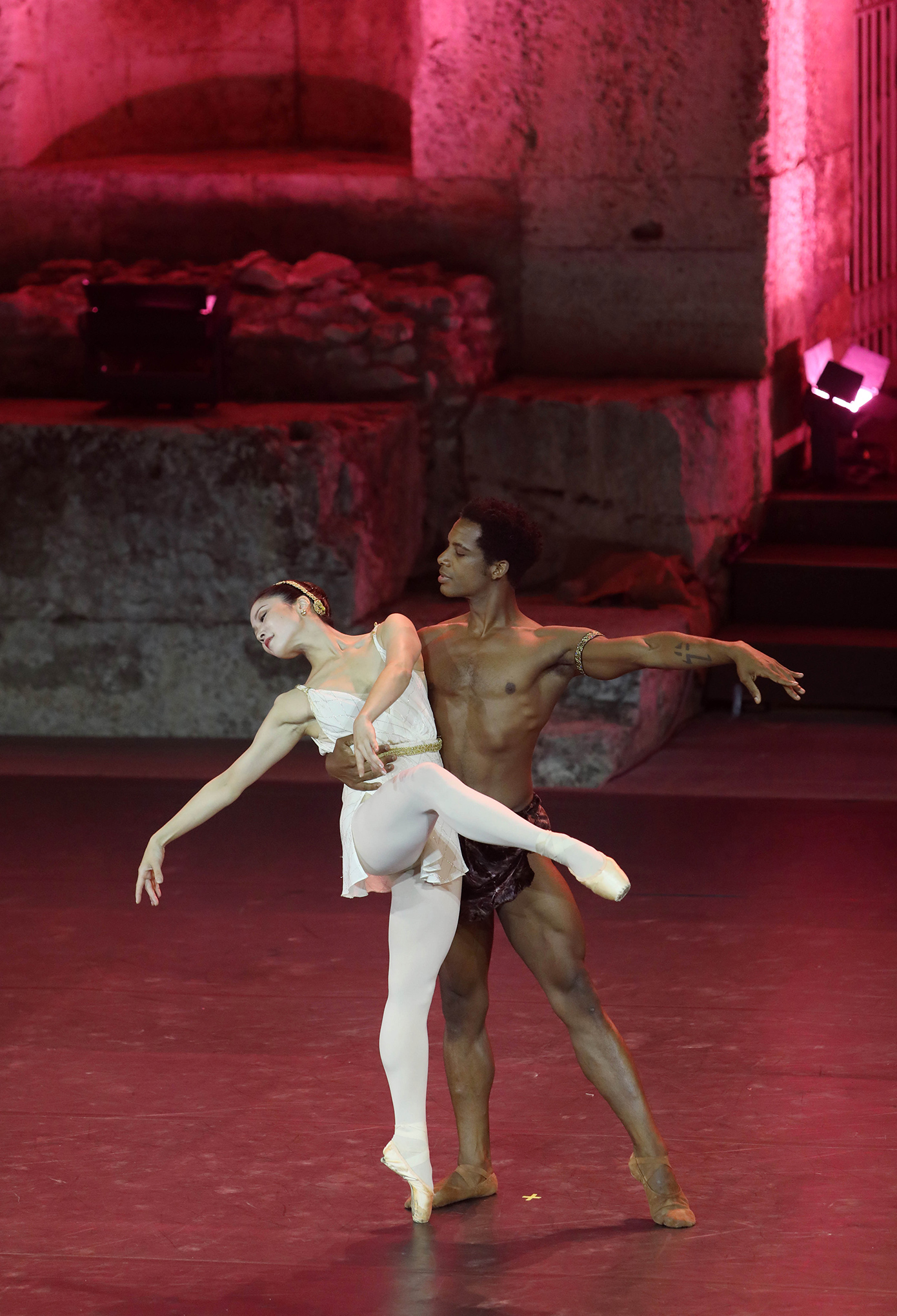 Μπαλέτο Madoka Sugai-Osiel Gouneo Μπαλέτο Madoka Sugai-Osiel Gouneo