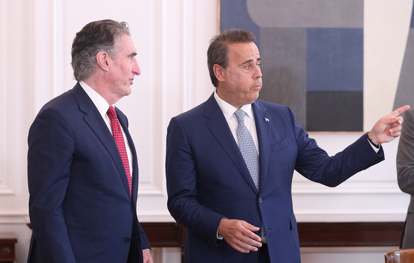 Συνάντηση Σταύρου Παπασταύρου, υπουργός Περιβάλλοντος και Ενέργειας και Doug Burgum υπουργος εσωτερικων ΗΠΑ Συνάντηση Σταύρου Παπασταύρου, υπουργός Περιβάλλοντος και Ενέργειας και Doug Burgum υπουργος εσωτερικων ΗΠΑ