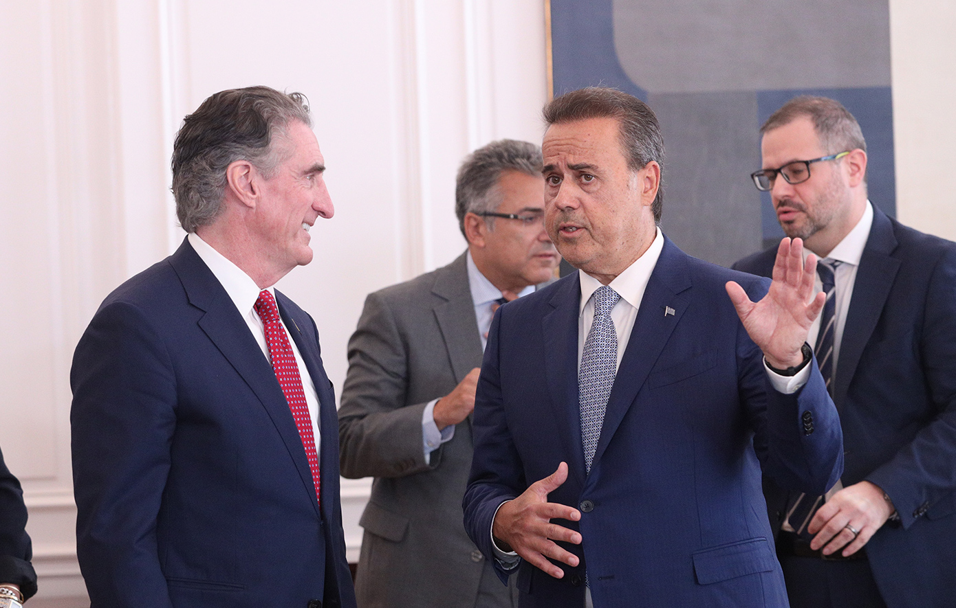 Συνάντηση Σταύρου Παπασταύρου, υπουργός Περιβάλλοντος και Ενέργειας και Doug Burgum υπουργος εσωτερικων ΗΠΑ Συνάντηση Σταύρου Παπασταύρου, υπουργός Περιβάλλοντος και Ενέργειας και Doug Burgum υπουργος εσωτερικων ΗΠΑ