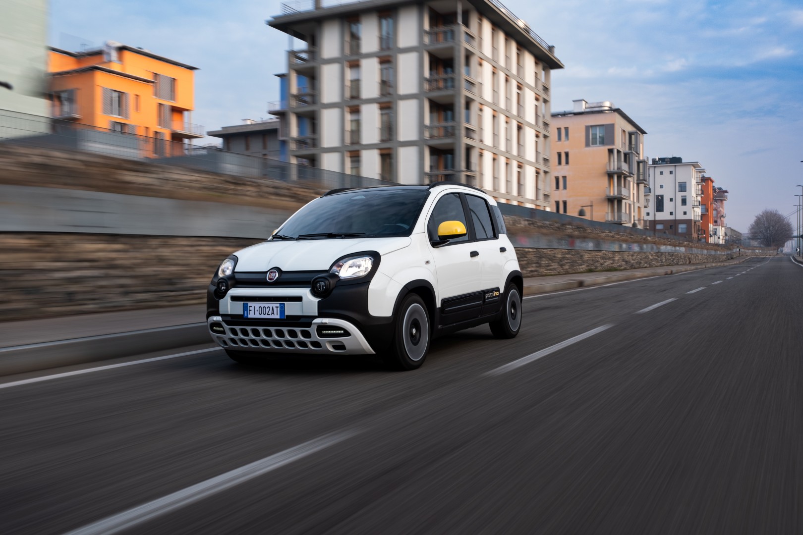 Fiat Panda Hybrid: Ακόμη πιο προσιτό με τιμή από 14.990 ευρώ Fiat Panda Hybrid: Ακόμη πιο προσιτό με τιμή από 14.990 ευρώ