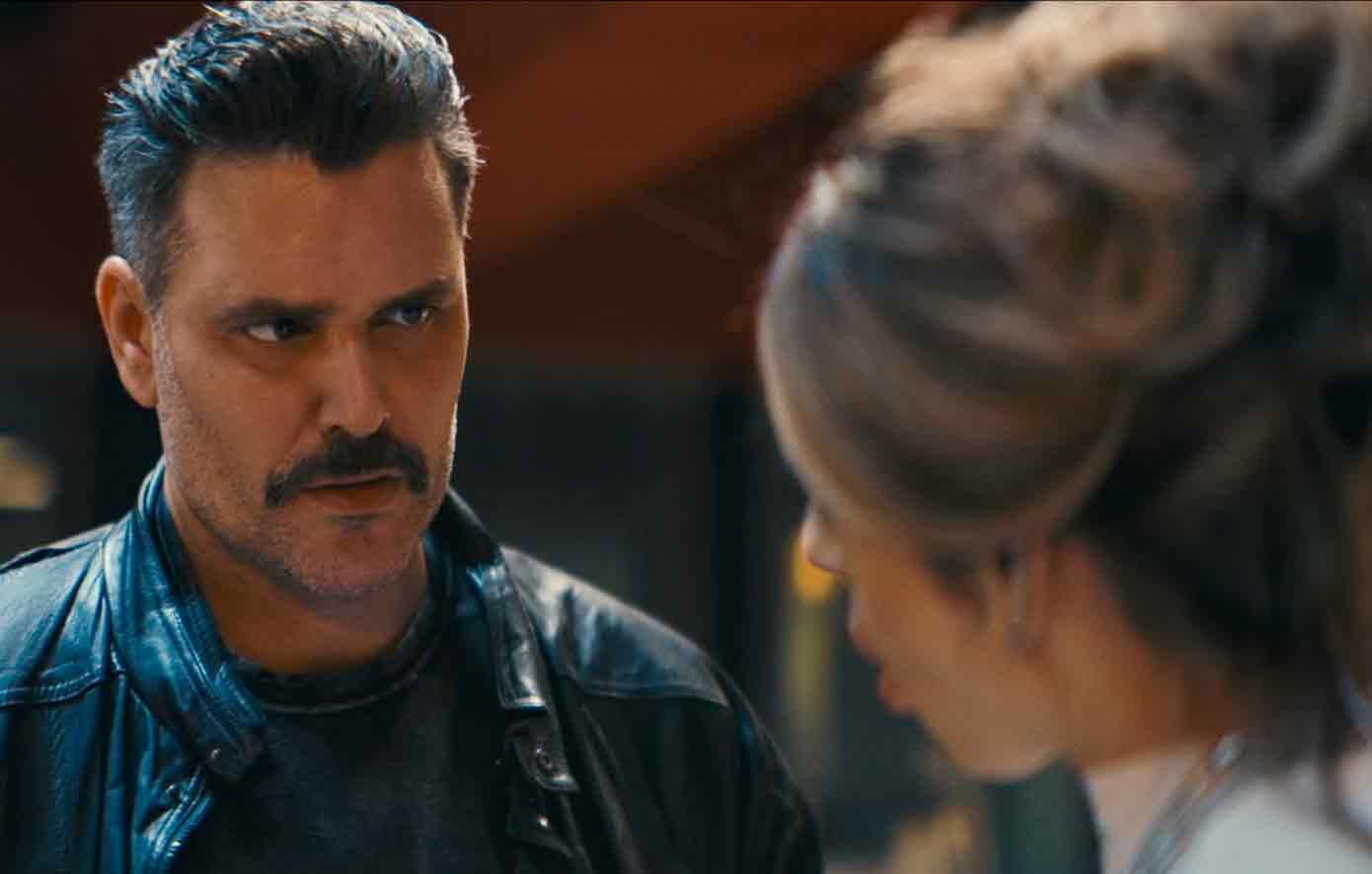 Ο Μιχαήλος είναι αποφασισμένος να μάθει ποιο από τα 3 αδέρφια Τσάτσανη έχει τα λεφτά!