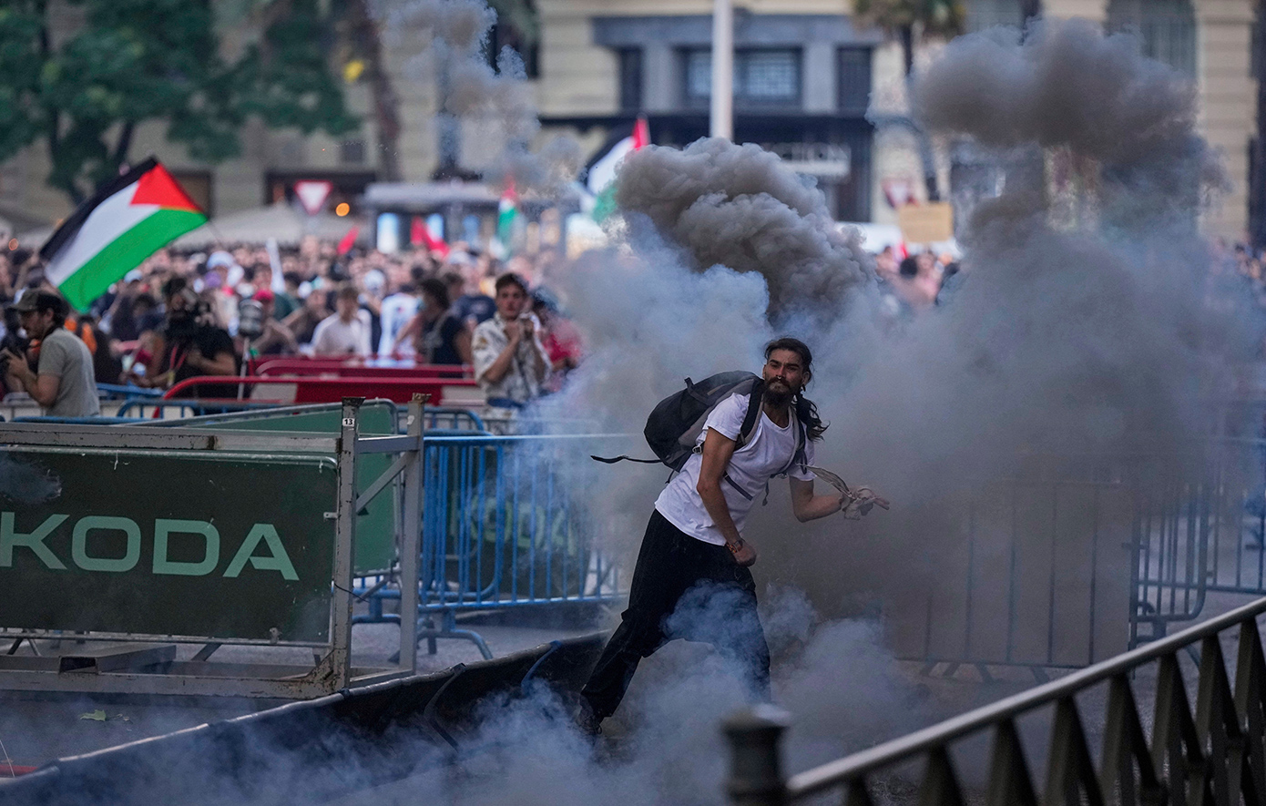 Ποδηλατικός Γύρος Ισπανίας: Διεκόπη λόγω διαδηλώσεων υπέρ της Παλαιστίνης Ποδηλατικός Γύρος Ισπανίας: Διεκόπη λόγω διαδηλώσεων υπέρ της Παλαιστίνης