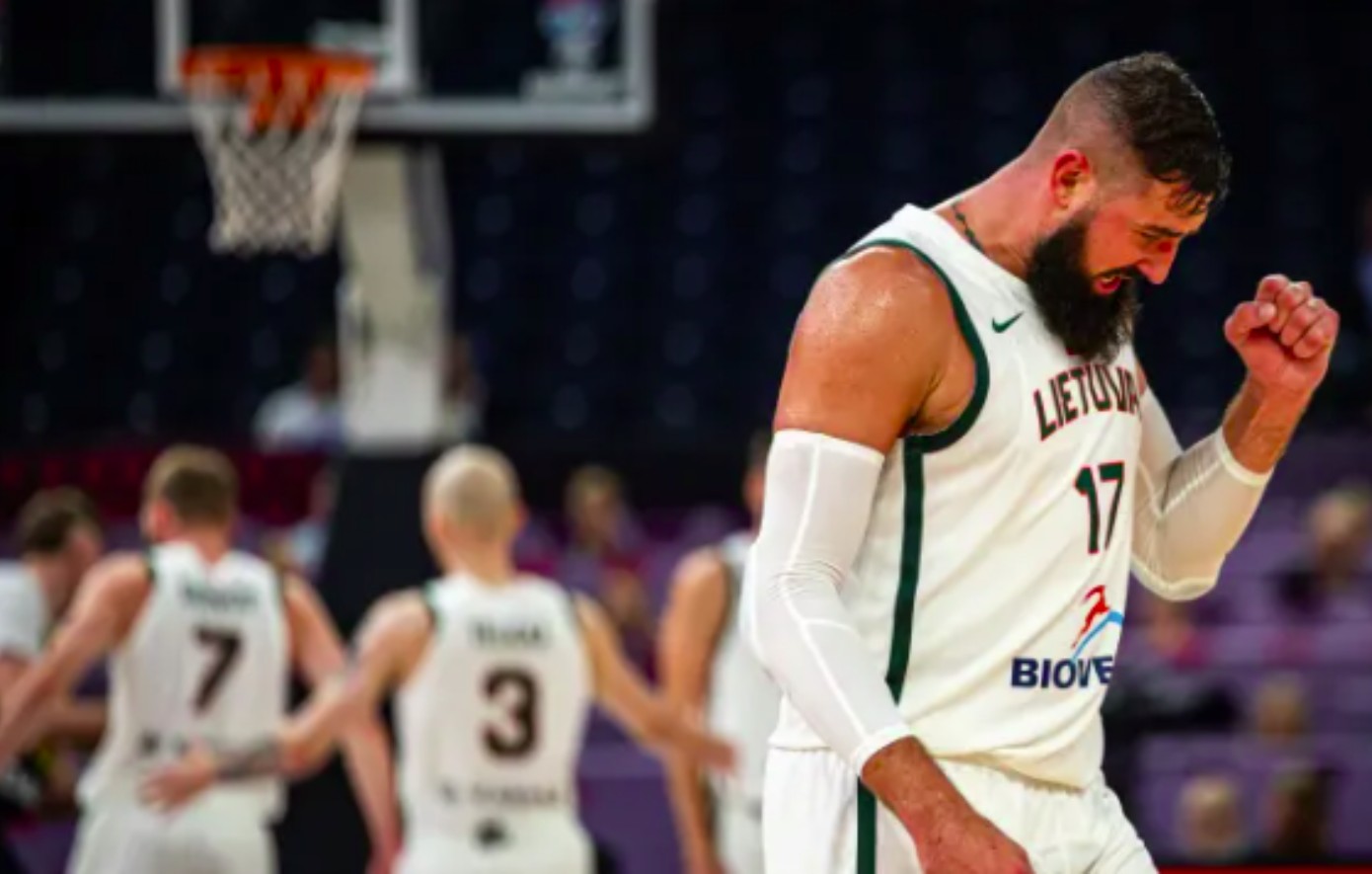 EuroBasket 2025: Η Λιθουανία νίκησε τη Σουηδία και περιμένει για τη 2η θέση