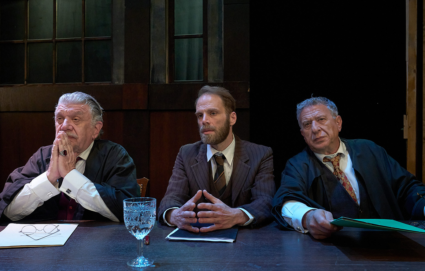 Μάρτυρας κατηγορίας