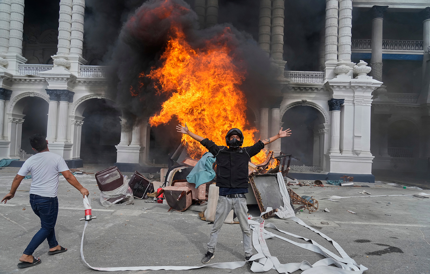 Νεπάλ_Εξέγερση