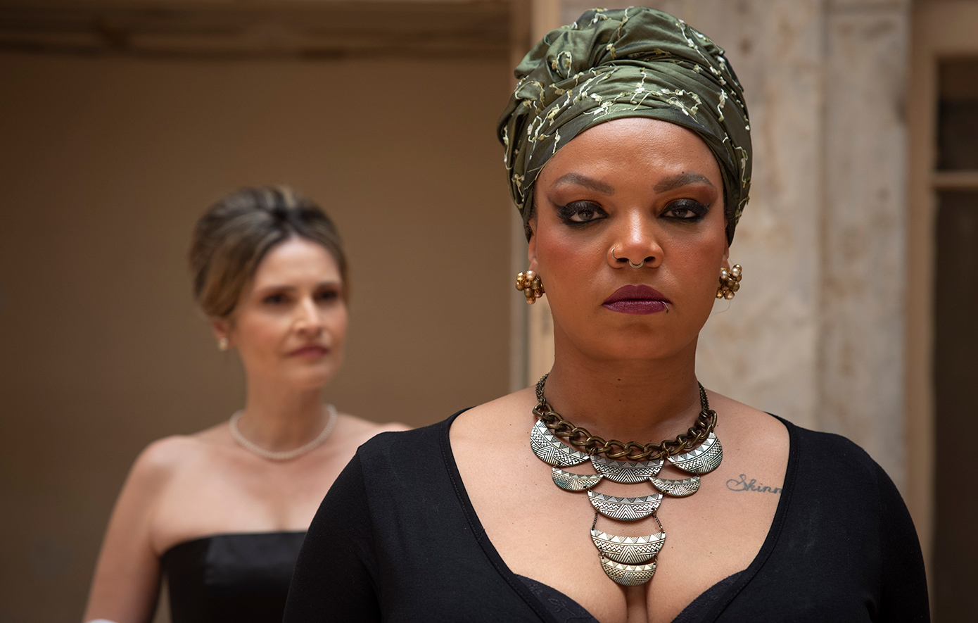 «Nina Simone – 4 Οκτάβες Ελευθερίας»: Idra Kayne και Σάσα Παπαλάμπρου αναβιώνουν τη συναρπαστική ζωή της χαρισματικής ντίβας