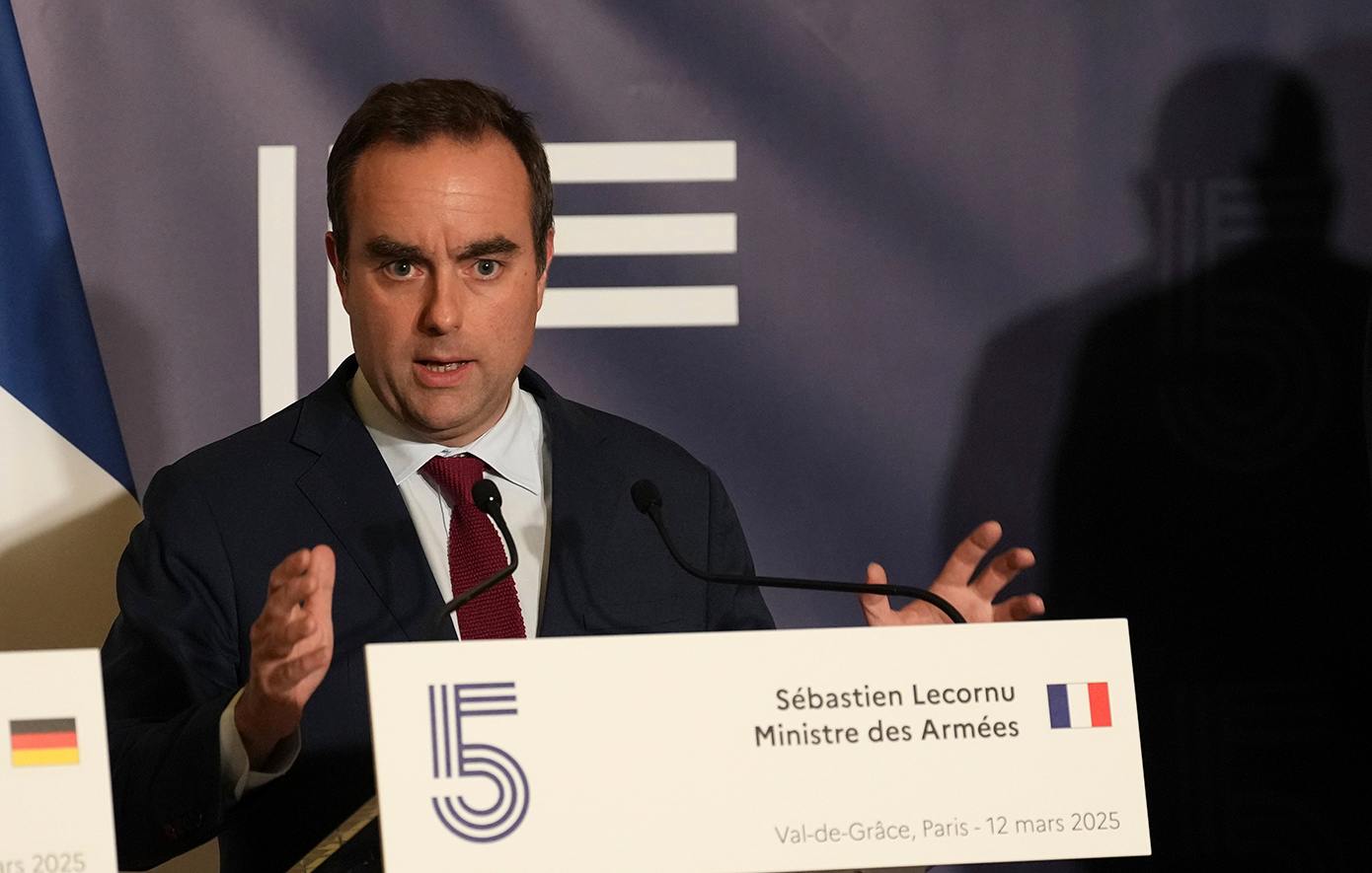 Σεμπαστιέν Λεκορνί Σεμπαστιέν Λεκορνί