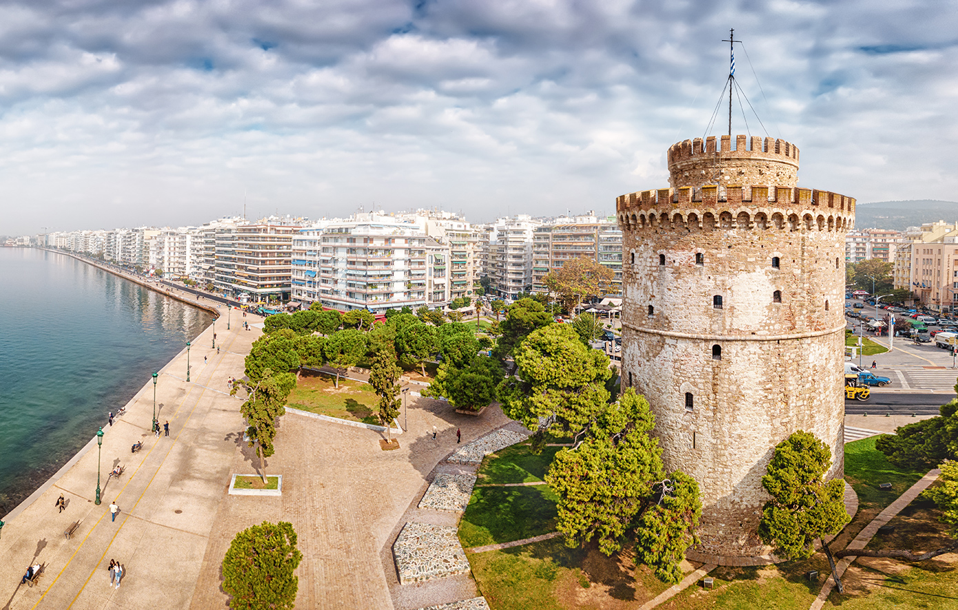 Πόλος έλξης η Θεσσαλονίκη για το τριήμερο της 28ης Οκτωβρίου &#8211; Ξεκινά ο χριστουγεννιάτικος στολισμός