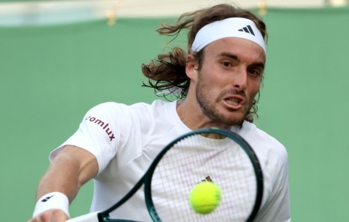 Davis Cup: Έχασε ο Τσιτσιπάς, αποκλείστηκε η Ελλάδα