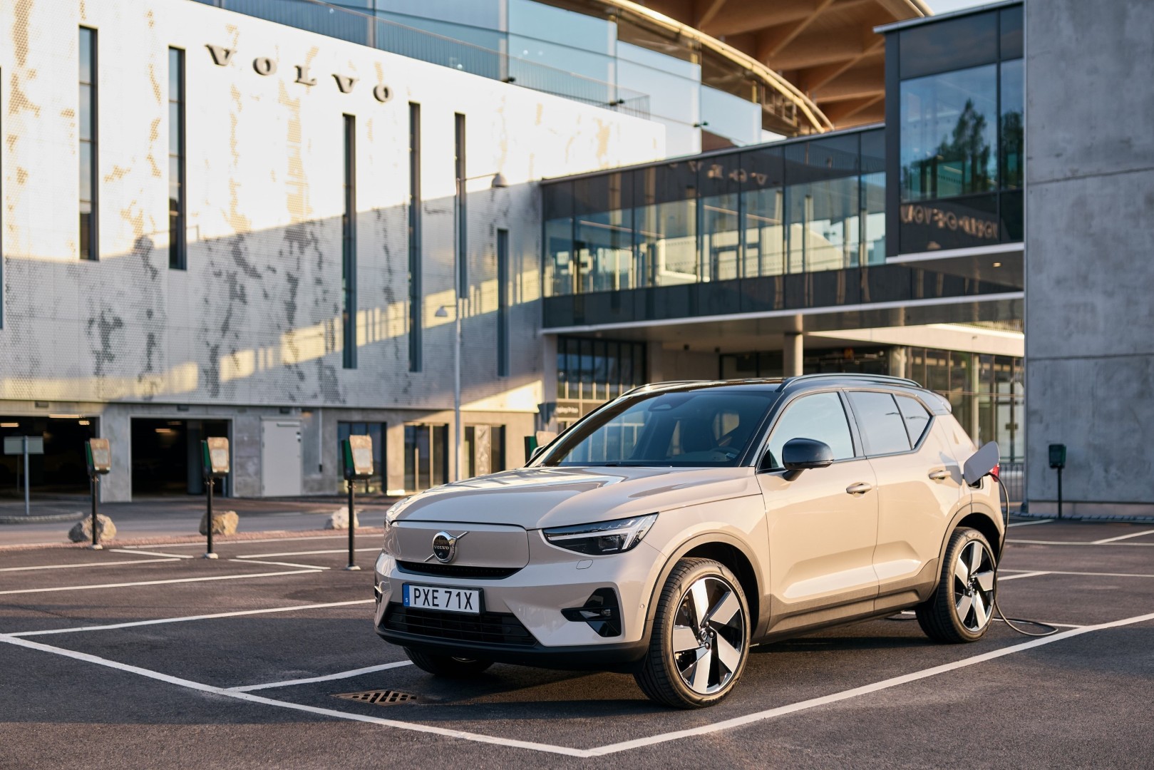 Όλα τα ηλεκτρικά Volvo με όφελος έως 10.000 ευρώ
