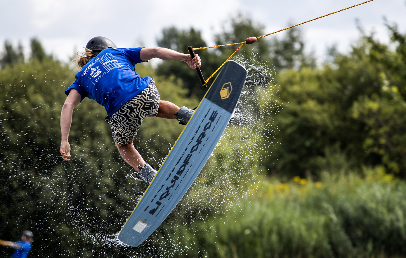 Τραυματίστηκε κάνοντας wakeboarding στη Σαντορίνη 27χρονος – Εξετάζεται η μεταφορά του σε νοσοκομείο της Αθήνας
