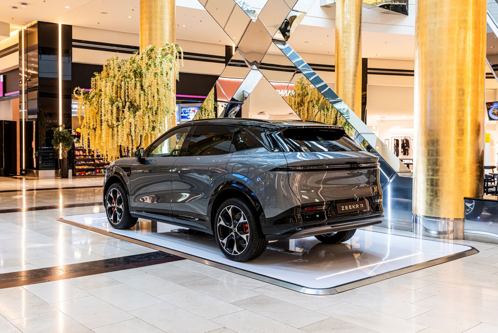 Το νέο Zeekr 7X θα βρίσκεται στο Golden Hall
