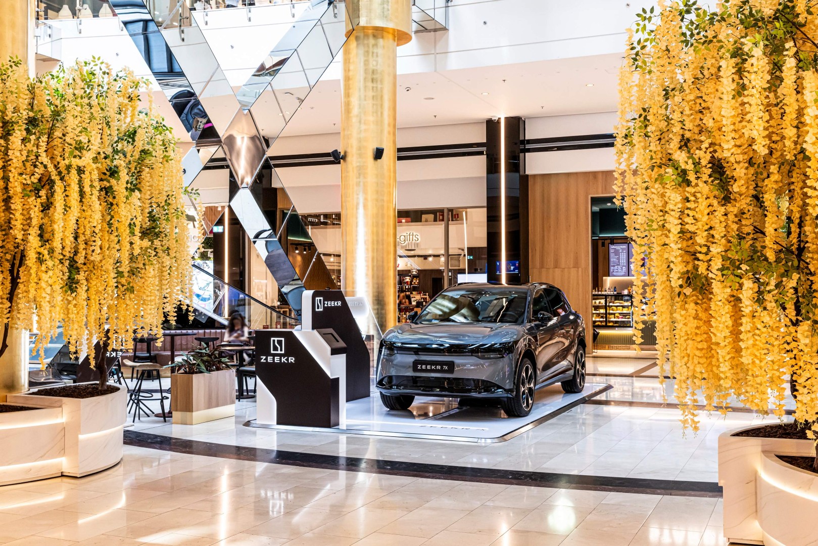 Το νέο Zeekr 7X θα βρίσκεται στο Golden Hall