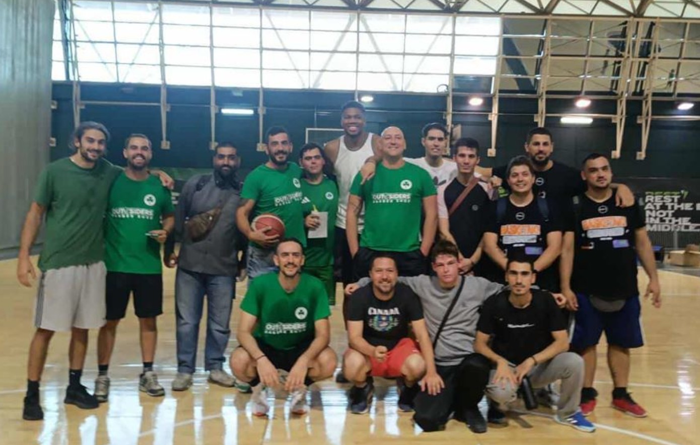 Γιάννης Αντετοκούνμπο: Επίσκεψη &#8211; έκπληξη στην ομάδα μπάσκετ νοητικής αναπηρίας του Παναθηναϊκού