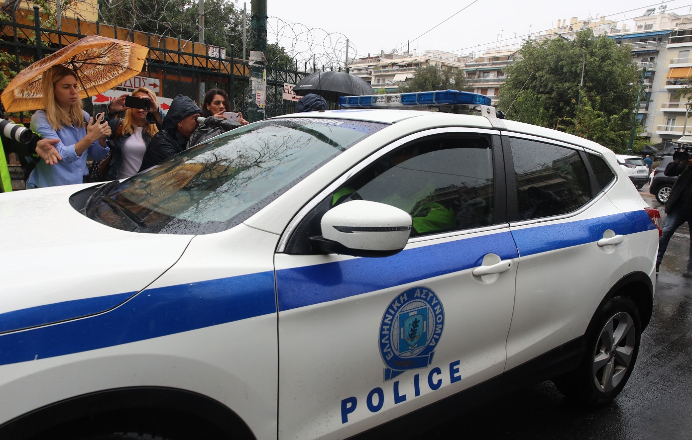 Η διαφορετική εκδοχή που δίνει ο Βασίλης Μπισμπίκης για το περιστατικό στη Φιλοθέη