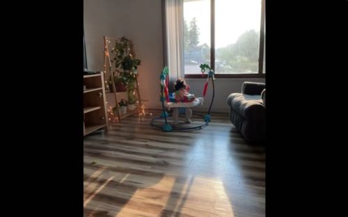Μωρό με μαλλί &#8211; φούντα έχει τρελάνει το TikTok: Μέχρι και η μητέρα του δεν μπορεί να το διαχειριστεί