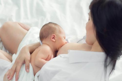 Αν δεν θηλάζω, θα σταματήσει το γάλα μου από μόνο του;