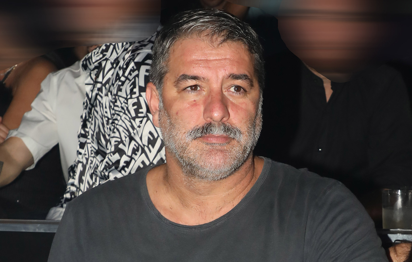 Μπισμπίκης: «Μου έφυγε το τιμόνι και προκάλεσα ζημιά σε παρκαρισμένα αυτοκίνητα» &#8211; Νέα δήλωση του ηθοποιού για το συμβάν