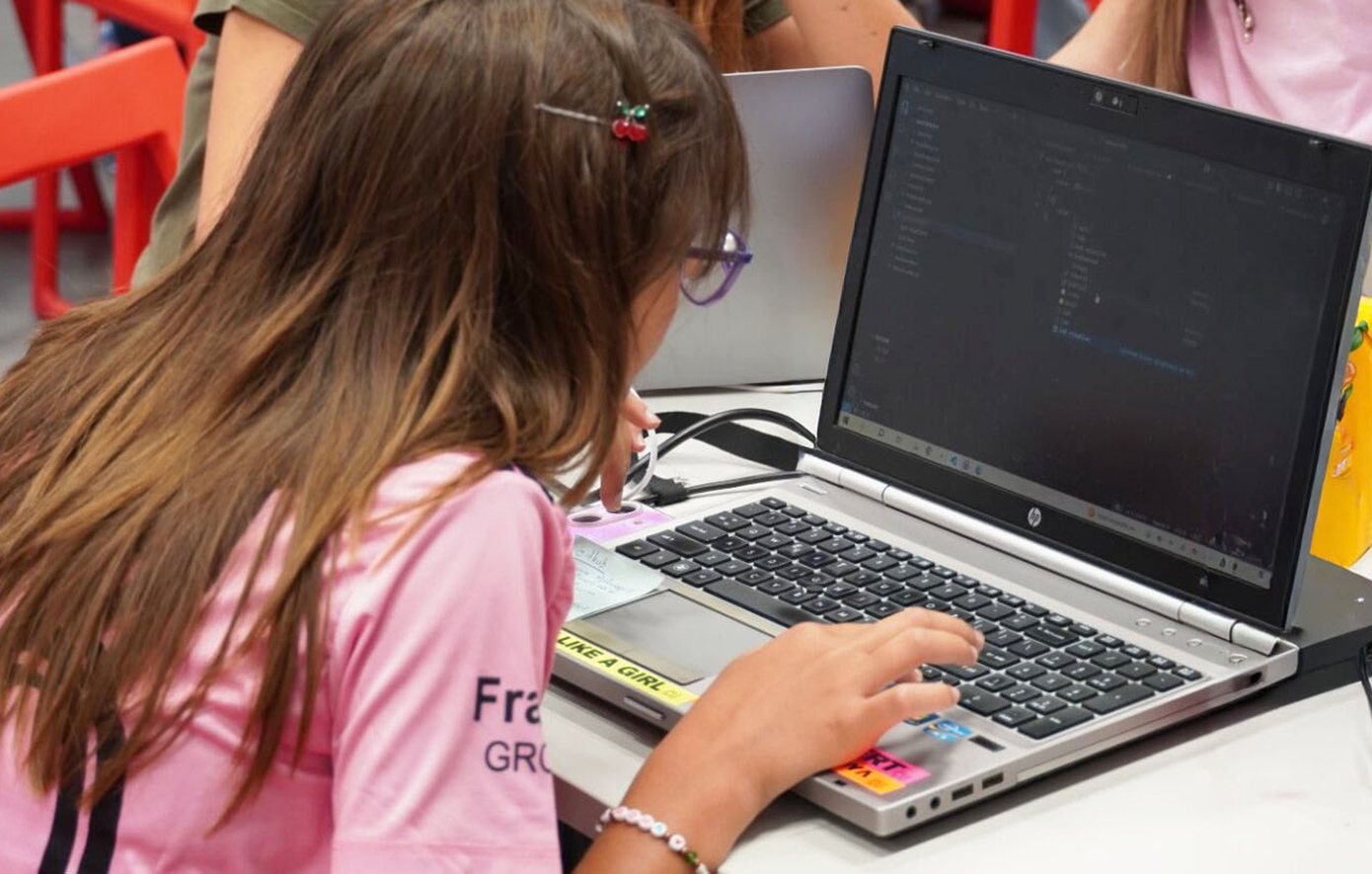 Το Code Like a Girl διαμορφώνει τις code experts του μέλλοντος για 9η χρονιά