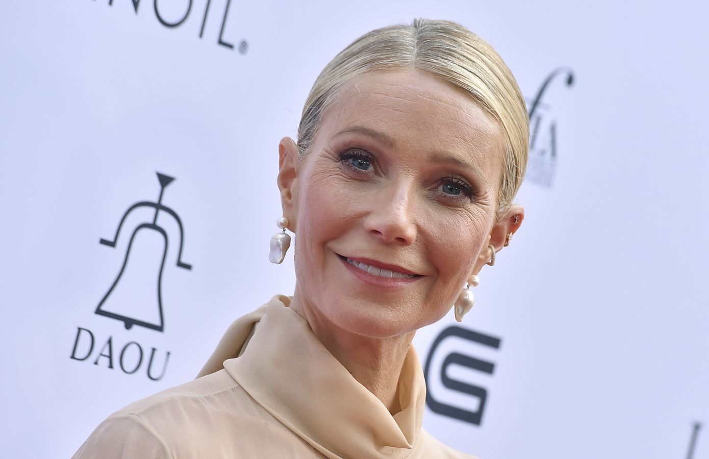 H Gwyneth Paltrow μόλις λάνσαρε το νέο της brand ρούχων και έχουμε μεγάλες προσδοκίες