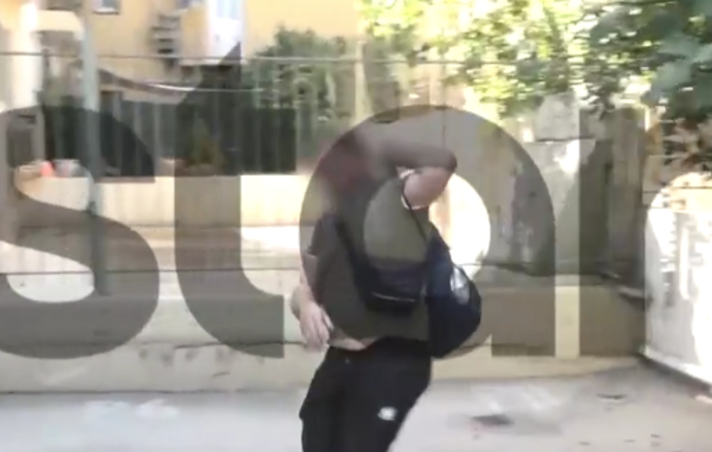Απίστευτος διαρρήκτης στα Άνω Πατήσια: Μπήκε σε σπίτι μπροστά σε κάμερα &#8211; Τον ακινητοποίησαν ρεπόρτερ και πολίτες