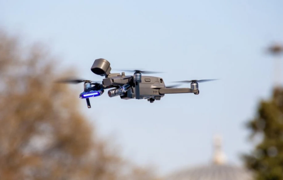 Εξουδετερώθηκε drone που επιχειρούσε πάνω από κυβερνητικά κτίρια στην Πολωνία – Συνελήφθησαν δύο Λευκορώσοι