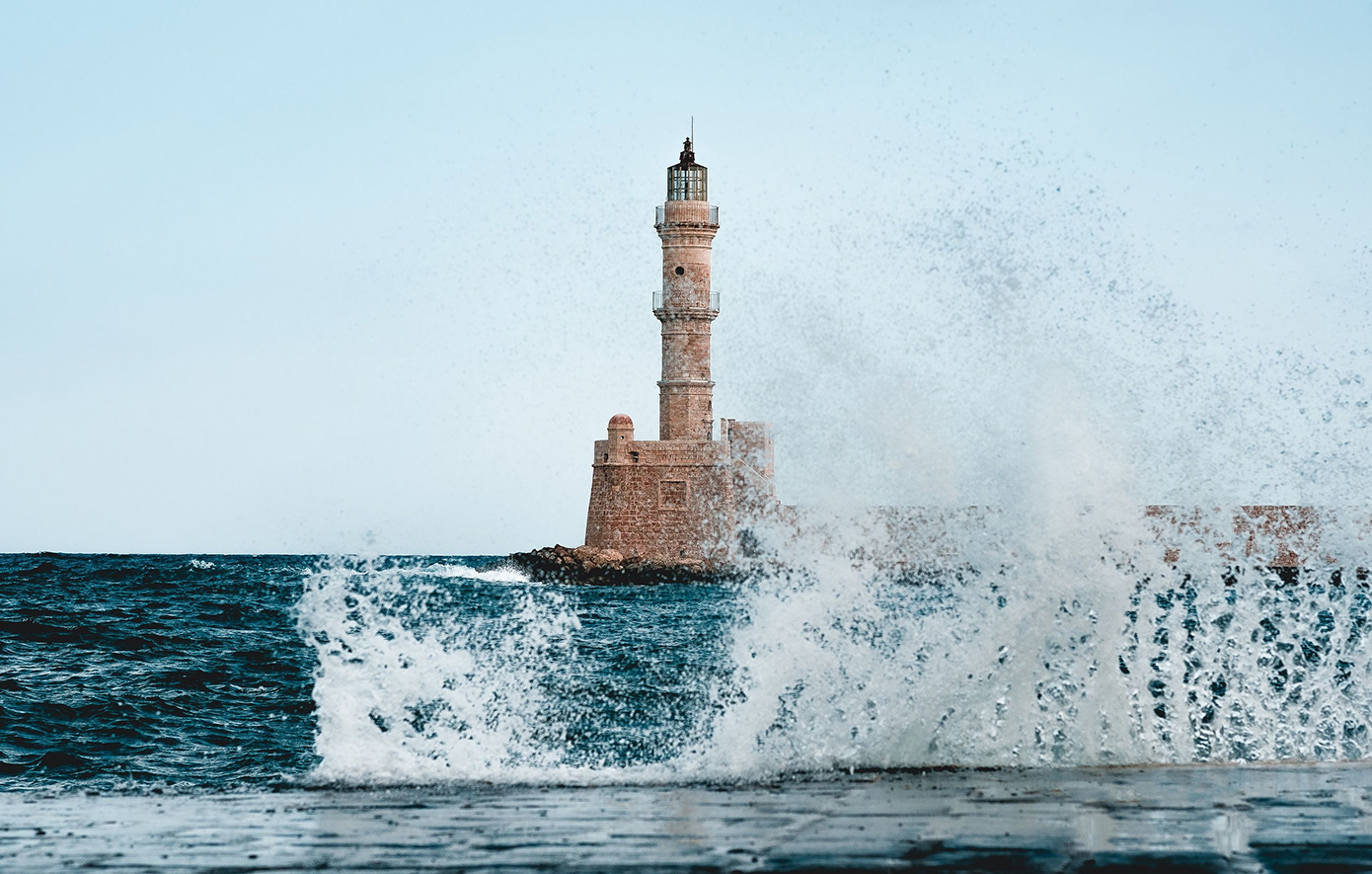 Μαγευτικές εικόνες από τον Αιγυπτιακό Φάρο των Χανίων